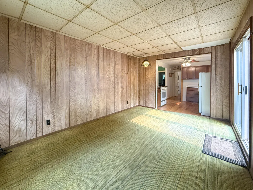 52411 Lakeview Drive Dowagiac, MI 49047