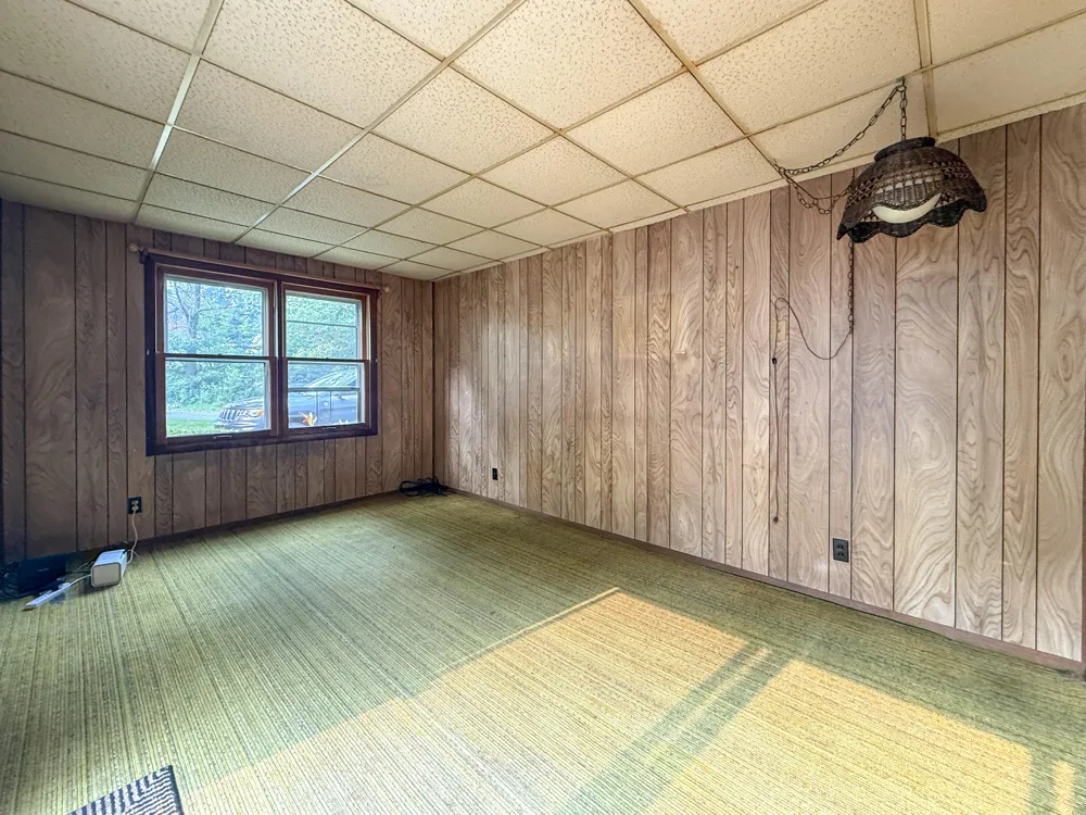 52411 Lakeview Drive Dowagiac, MI 49047