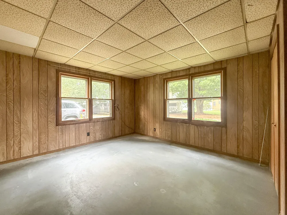 52411 Lakeview Drive Dowagiac, MI 49047