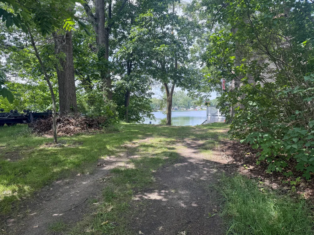 52411 Lakeview Drive Dowagiac, MI 49047
