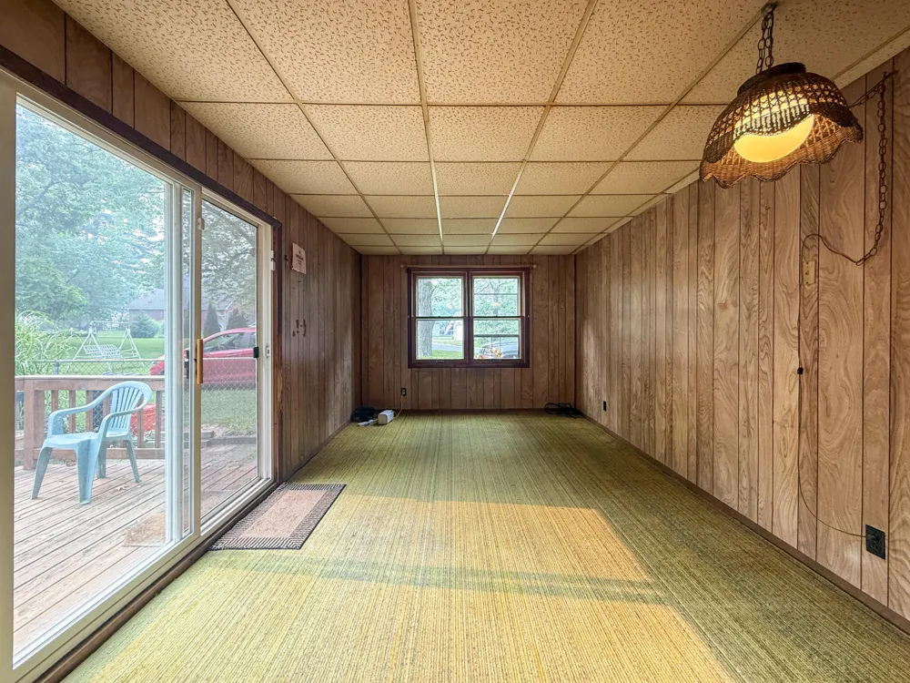 52411 Lakeview Drive Dowagiac, MI 49047