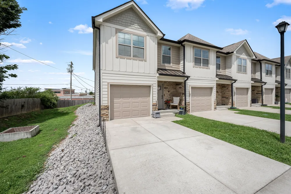 249 Signature Pl Lebanon, TN 37087