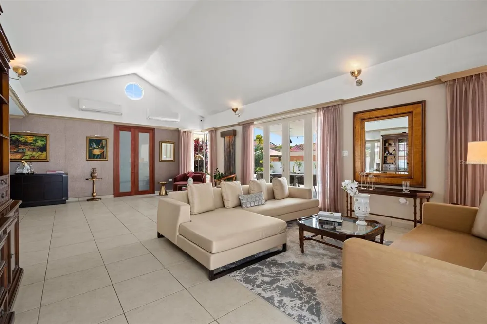377 CORREDOR DE LA ARBOLEDA Dorado, PR 00646