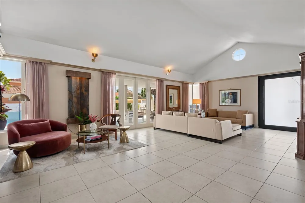 377 CORREDOR DE LA ARBOLEDA Dorado, PR 00646