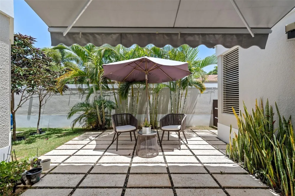 377 CORREDOR DE LA ARBOLEDA Dorado, PR 00646
