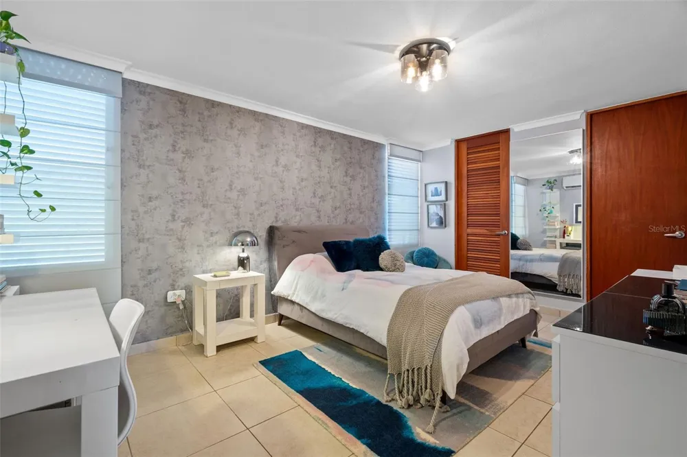 377 CORREDOR DE LA ARBOLEDA Dorado, PR 00646