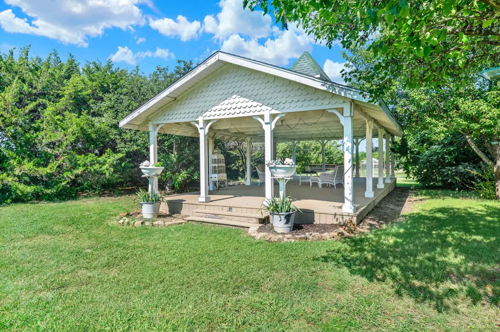 1425 Lone Star Road Celina, TX 75009
