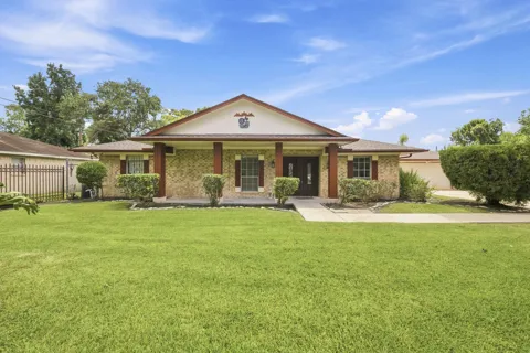 2314 Verhalen Avenue