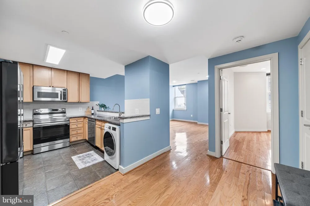 111 S 15TH STREET #2008 Philadelphia, PA 19102