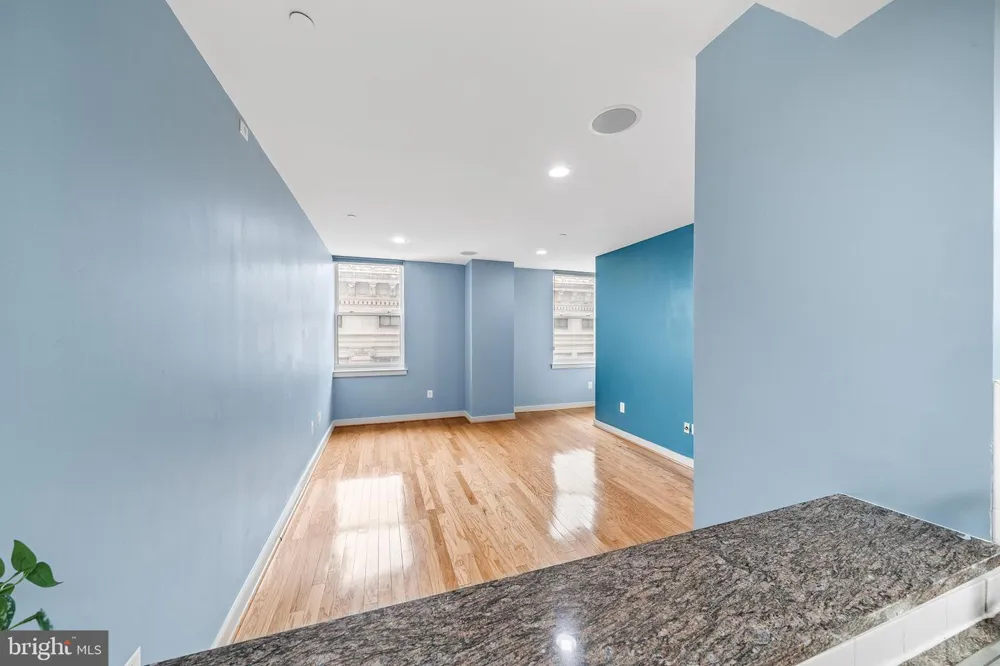 111 S 15TH STREET #2008 Philadelphia, PA 19102