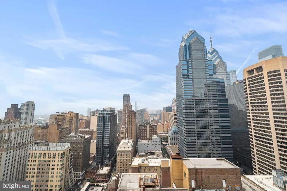 111 S 15TH STREET #2008 Philadelphia, PA 19102