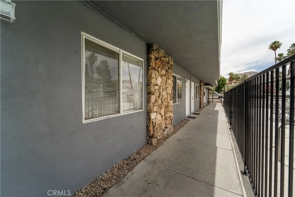 37250 Bankside Drive Cathedral City, CA 92234