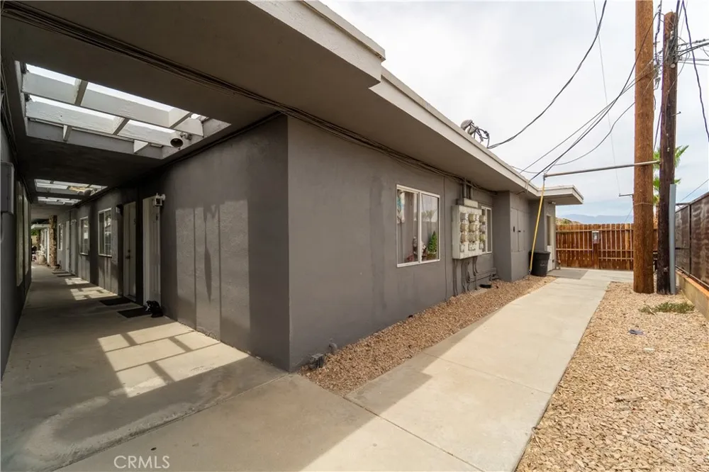 37250 Bankside Drive Cathedral City, CA 92234