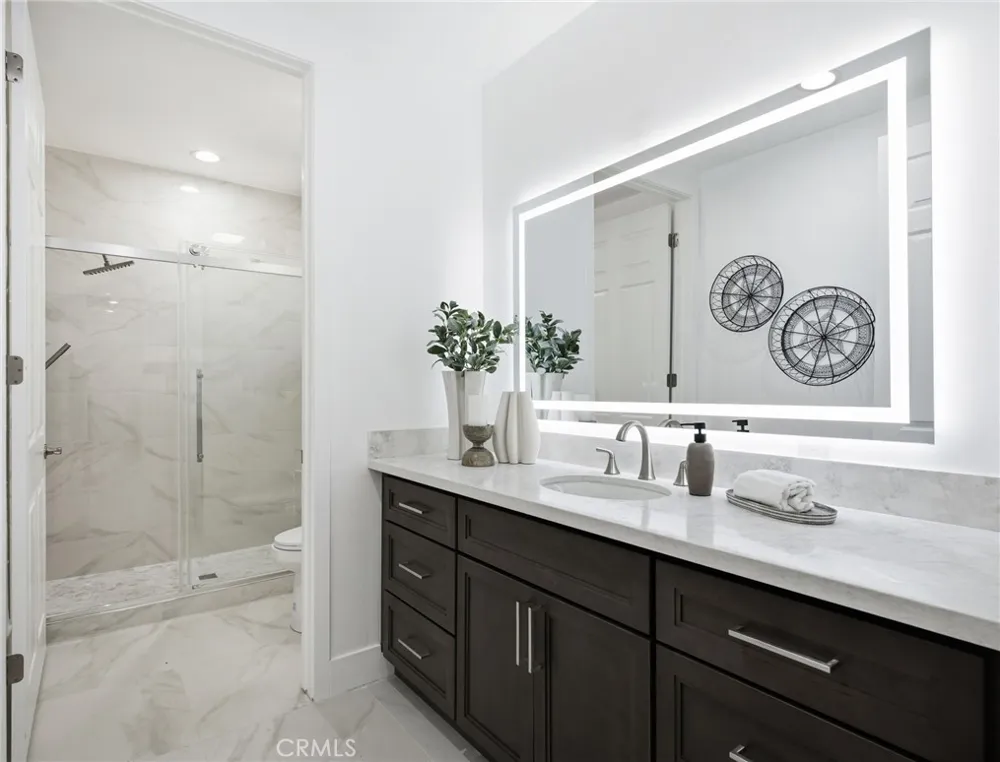1094 Hillcrest View Lane Fallbrook, CA 92028