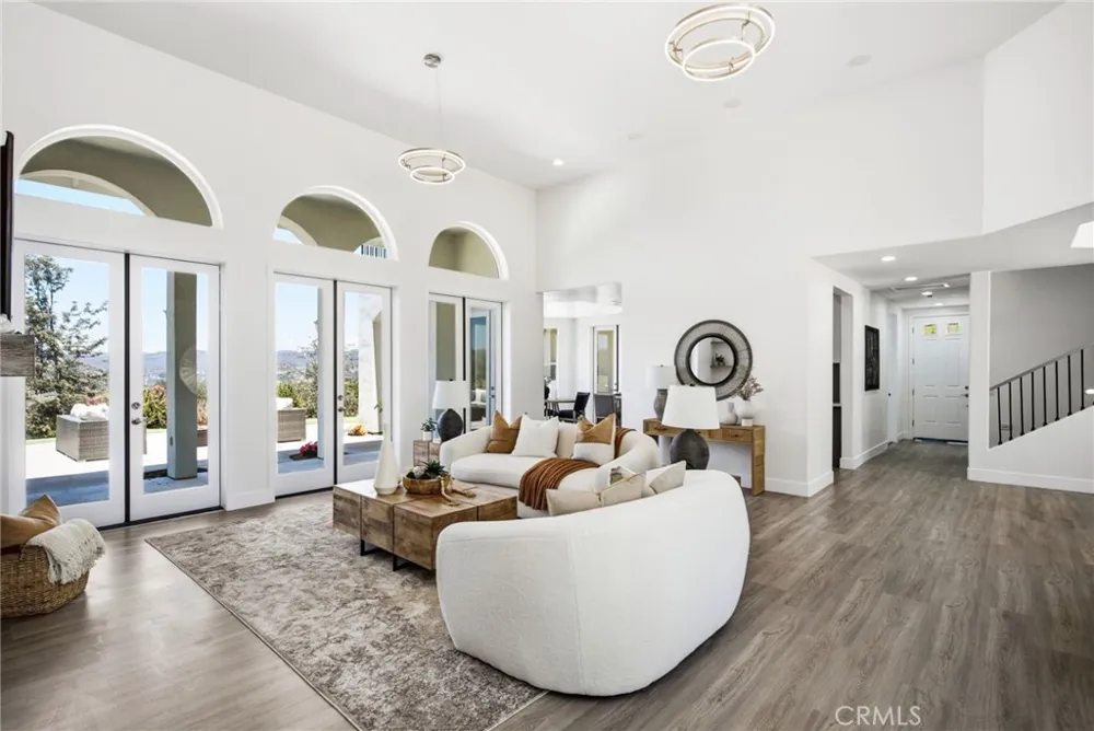 1094 Hillcrest View Lane Fallbrook, CA 92028