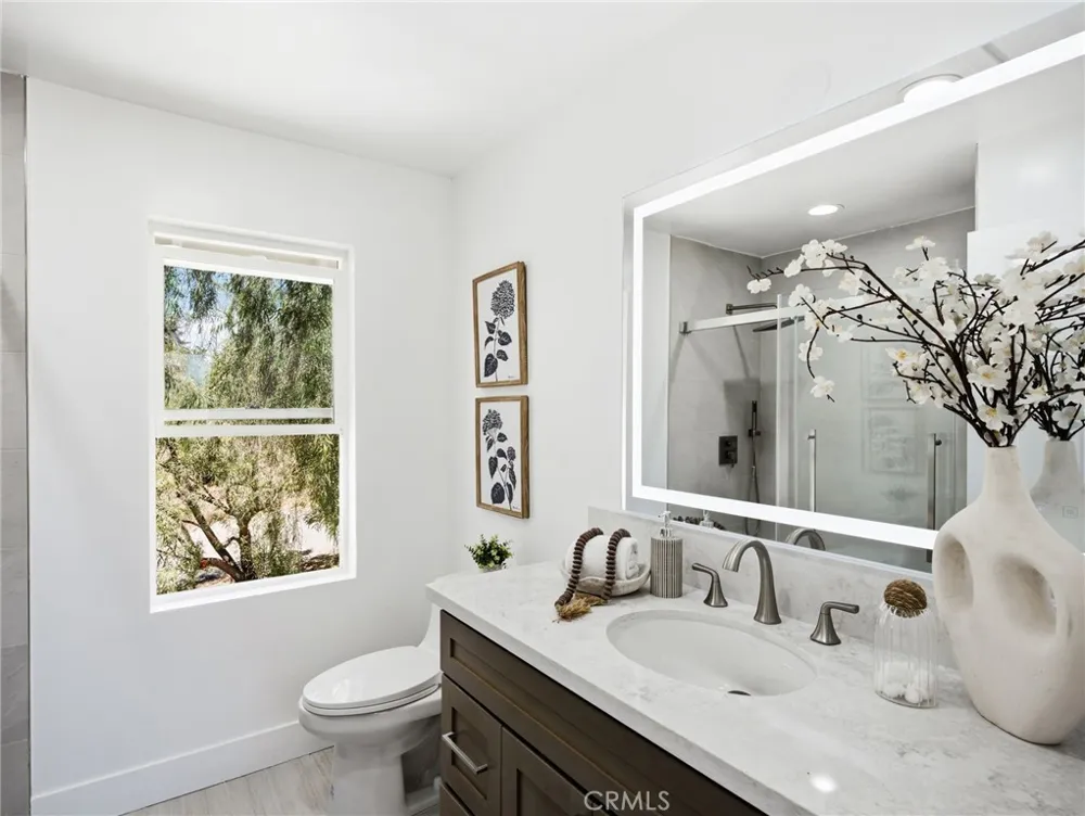 1094 Hillcrest View Lane Fallbrook, CA 92028