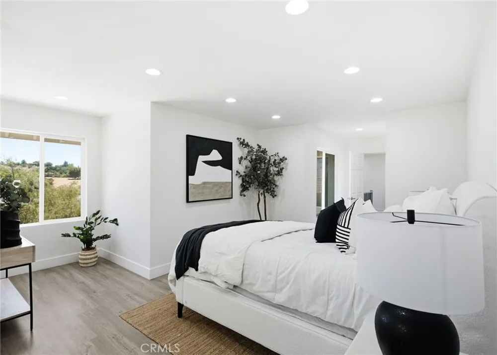 1094 Hillcrest View Lane Fallbrook, CA 92028