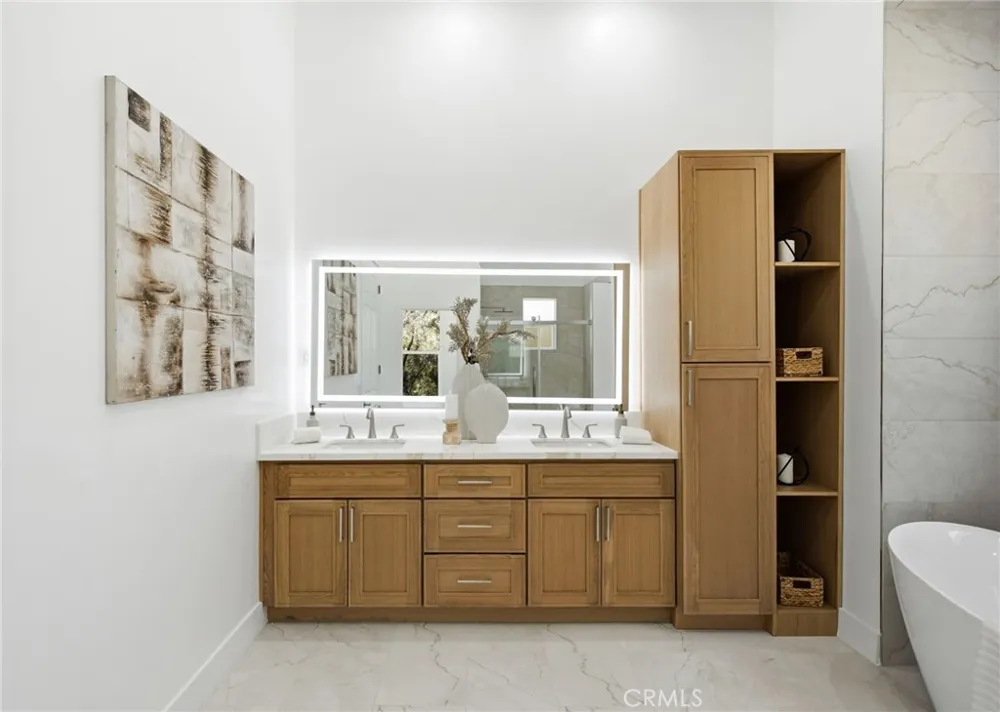 1094 Hillcrest View Lane Fallbrook, CA 92028