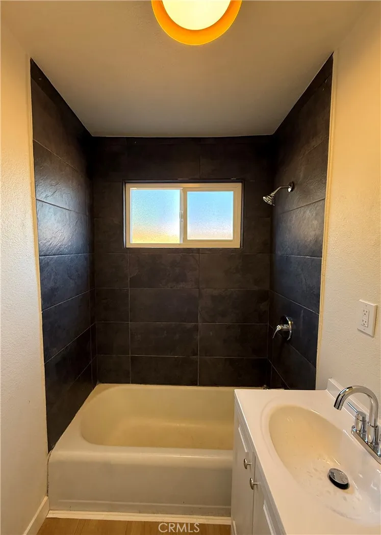 4953 E San Carlos Compton, CA 90221