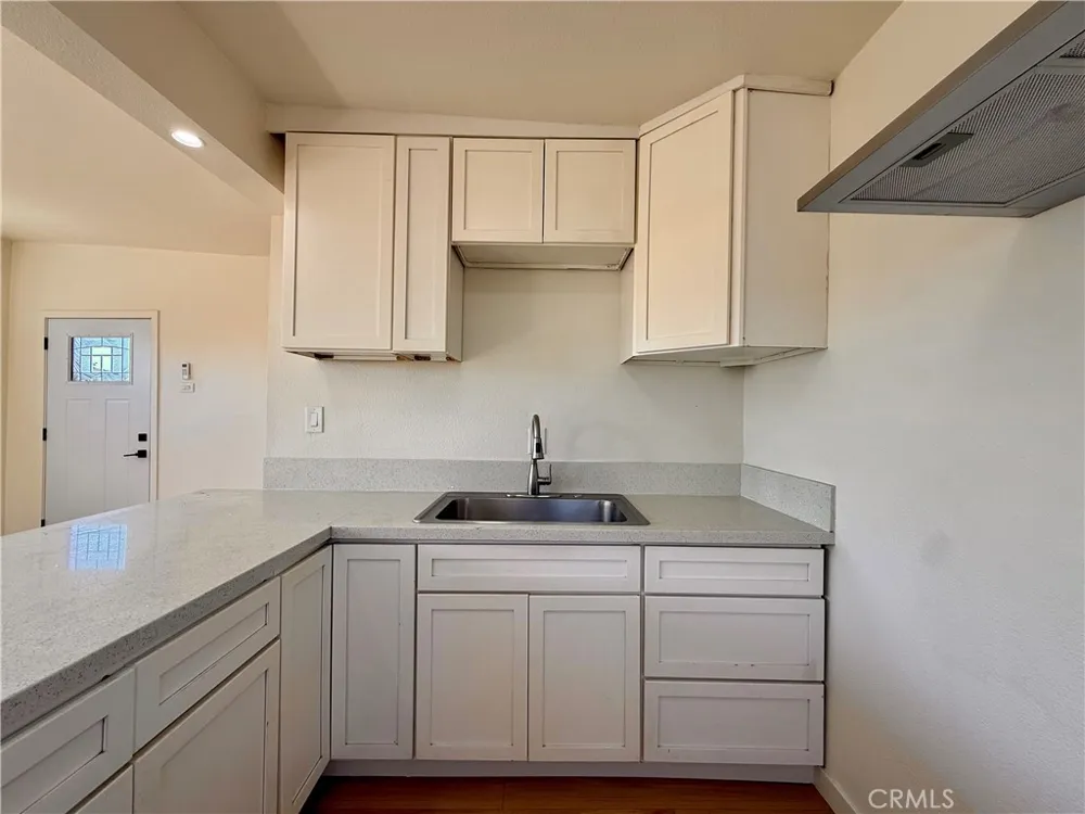 4953 E San Carlos Compton, CA 90221