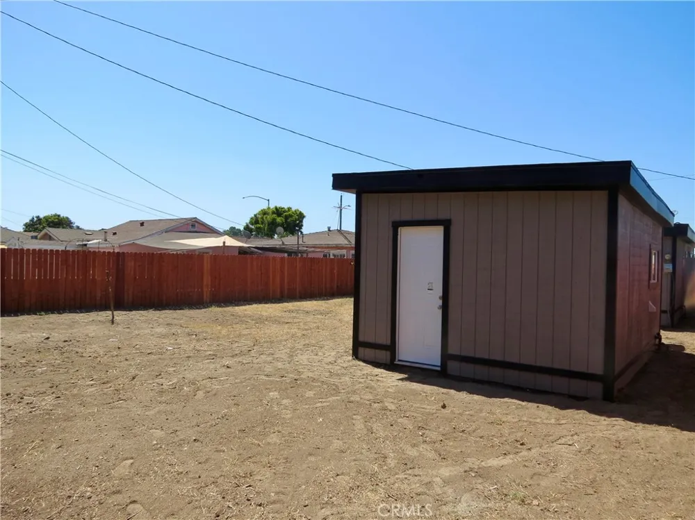 4953 E San Carlos Compton, CA 90221