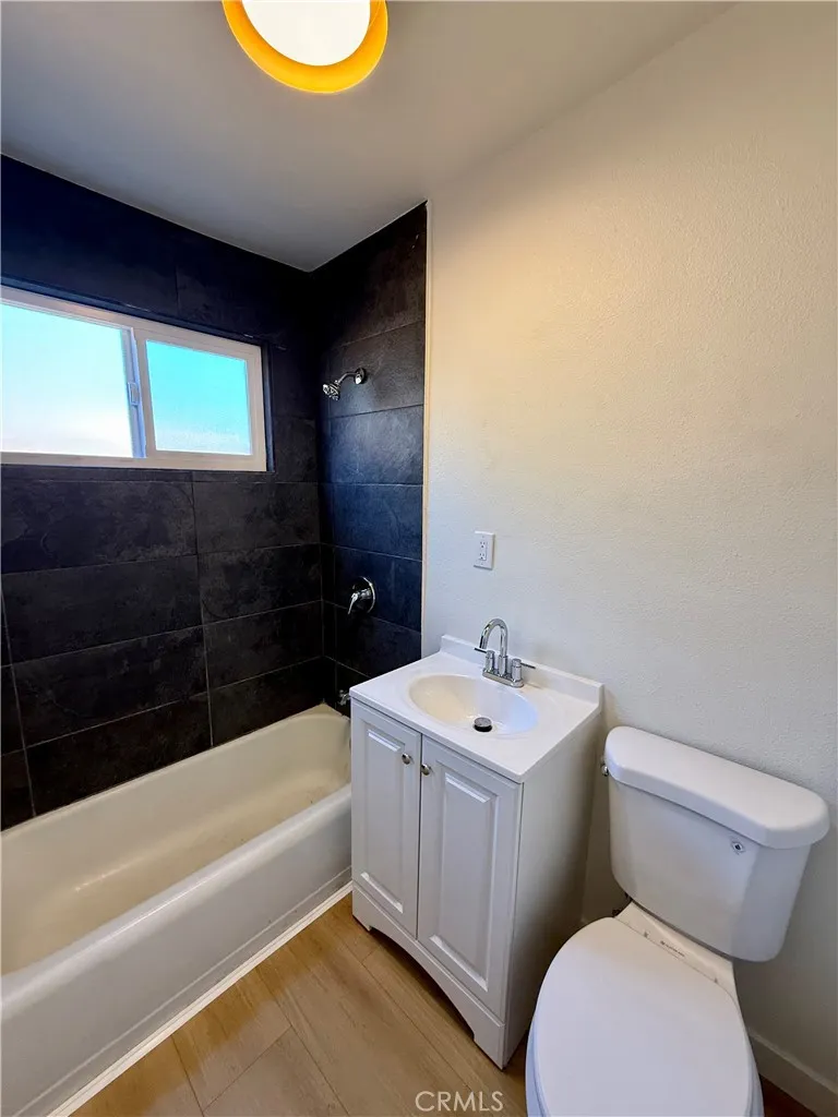 4953 E San Carlos Compton, CA 90221