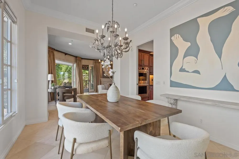 7157 Fay Ave La Jolla, CA 92037
