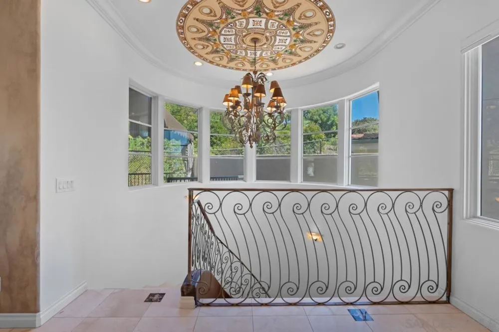 7157 Fay Ave La Jolla, CA 92037