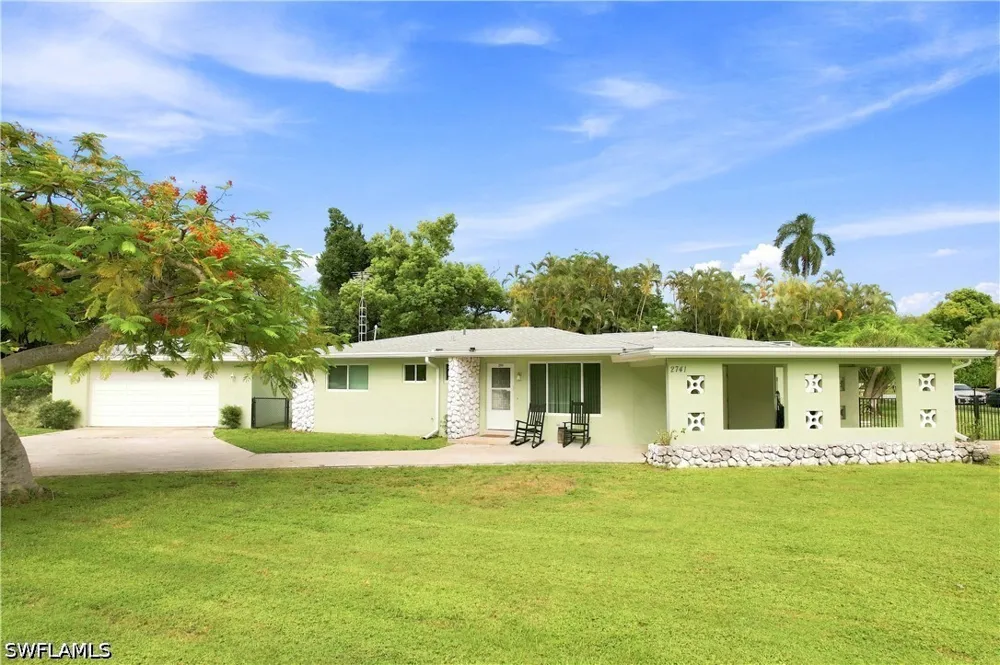 McGregor Boulevard Fort Myers, FL 33901