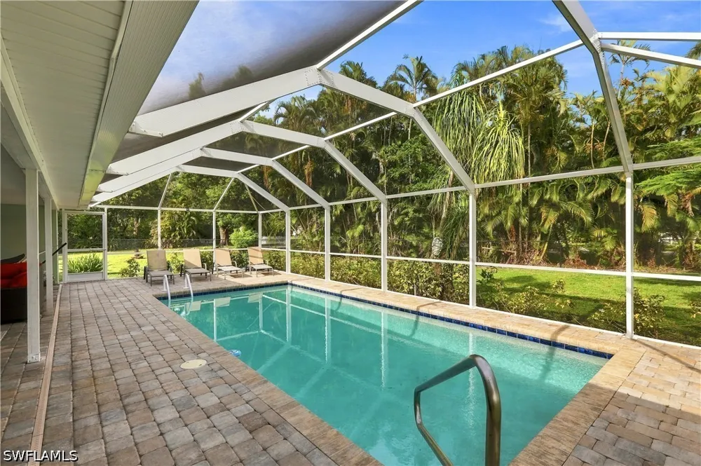 McGregor Boulevard Fort Myers, FL 33901
