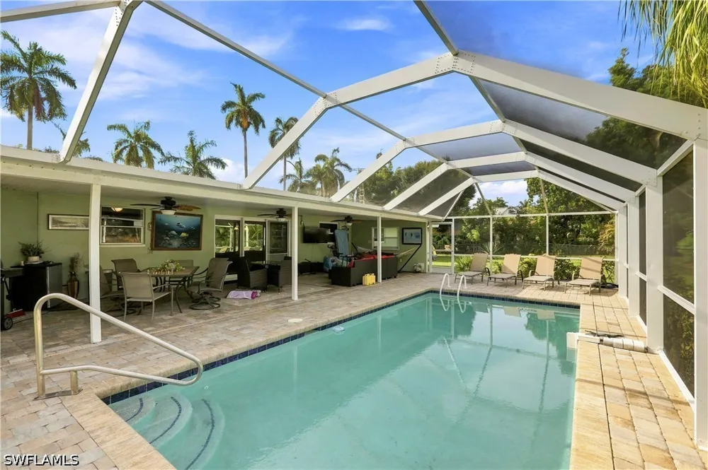McGregor Boulevard Fort Myers, FL 33901