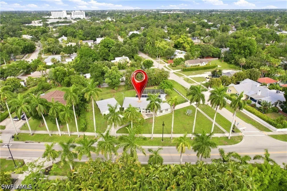 McGregor Boulevard Fort Myers, FL 33901