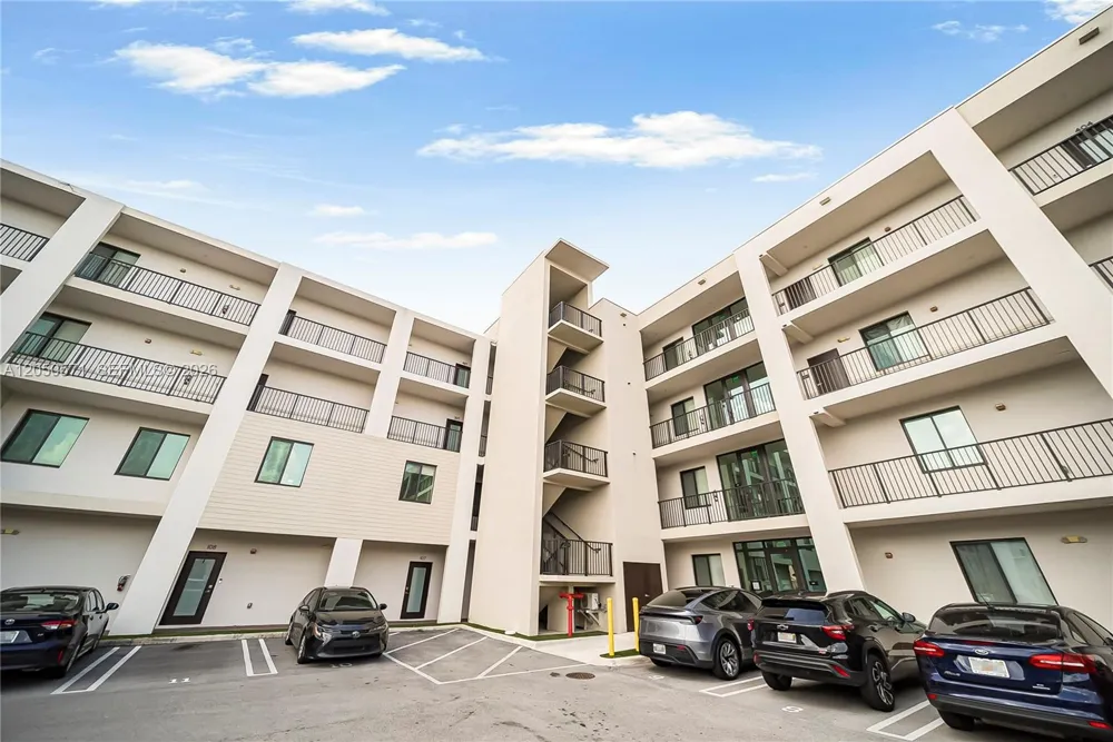 8265 NW 41st St #C-202 Doral, FL 33166