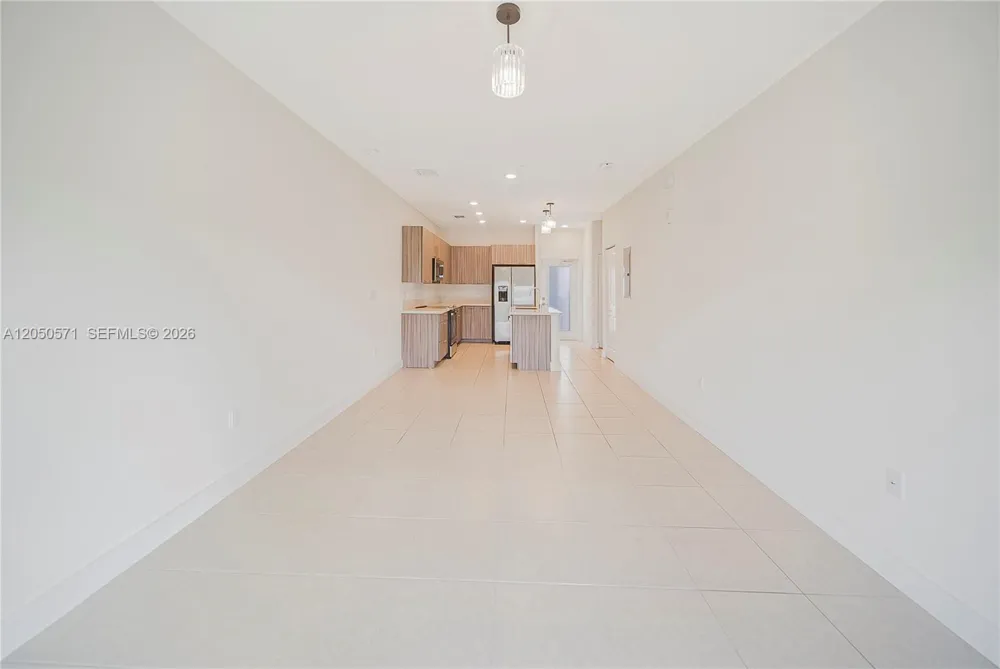 8265 NW 41st St #C-202 Doral, FL 33166