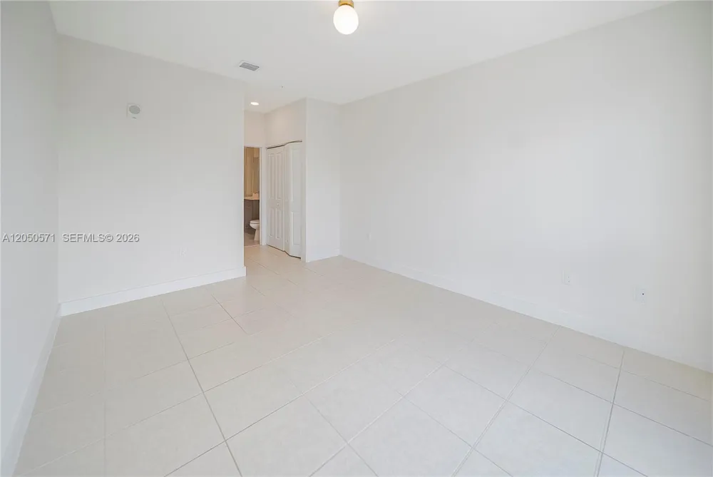 8265 NW 41st St #C-202 Doral, FL 33166