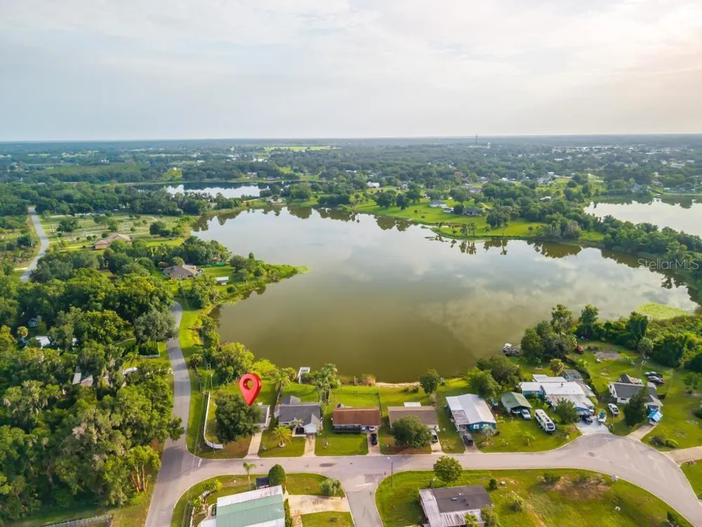 57 CAYMAN CIRCLE Umatilla, FL 32784