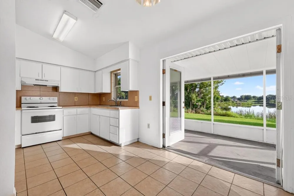 57 CAYMAN CIRCLE Umatilla, FL 32784