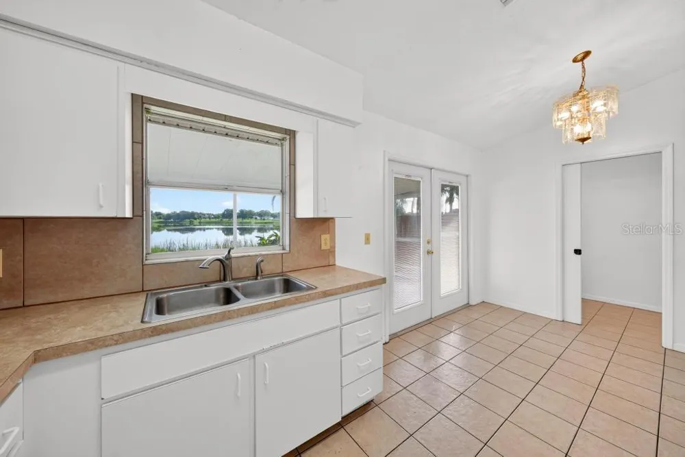 57 CAYMAN CIRCLE Umatilla, FL 32784