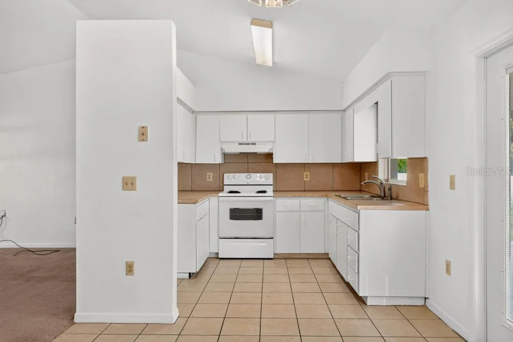 57 CAYMAN CIRCLE Umatilla, FL 32784