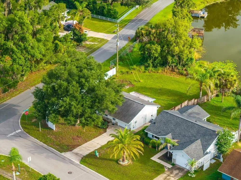 57 CAYMAN CIRCLE Umatilla, FL 32784