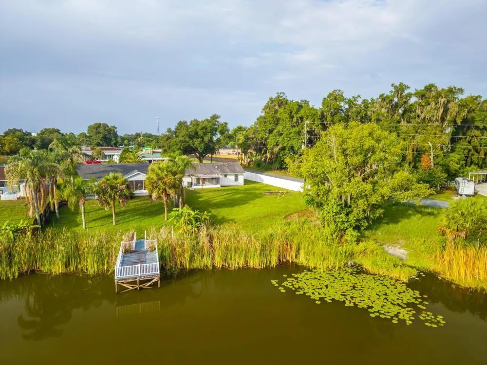 57 CAYMAN CIRCLE Umatilla, FL 32784