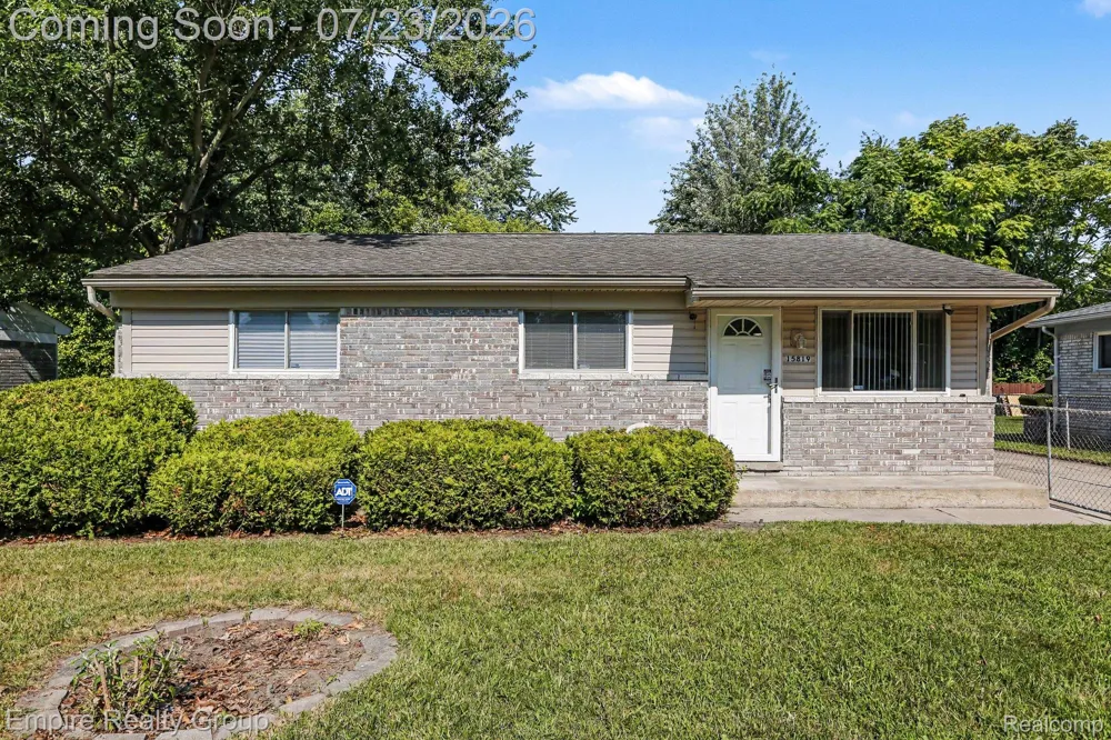 15819 Kerstyn Street Taylor City, MI 48180