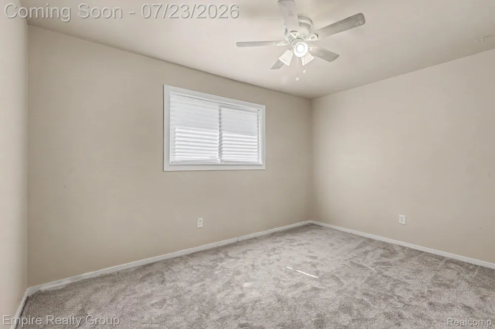 15819 Kerstyn Street Taylor City, MI 48180