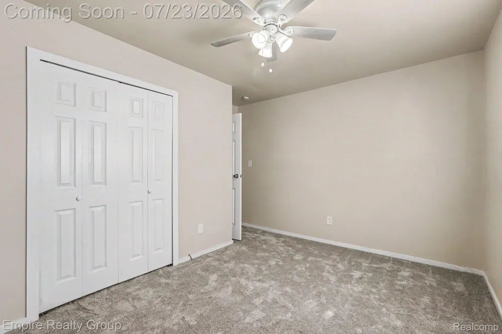 15819 Kerstyn Street Taylor City, MI 48180