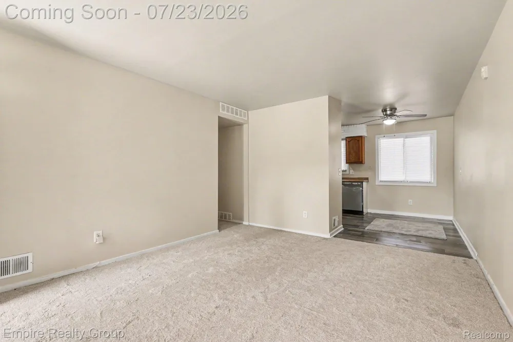 15819 Kerstyn Street Taylor City, MI 48180