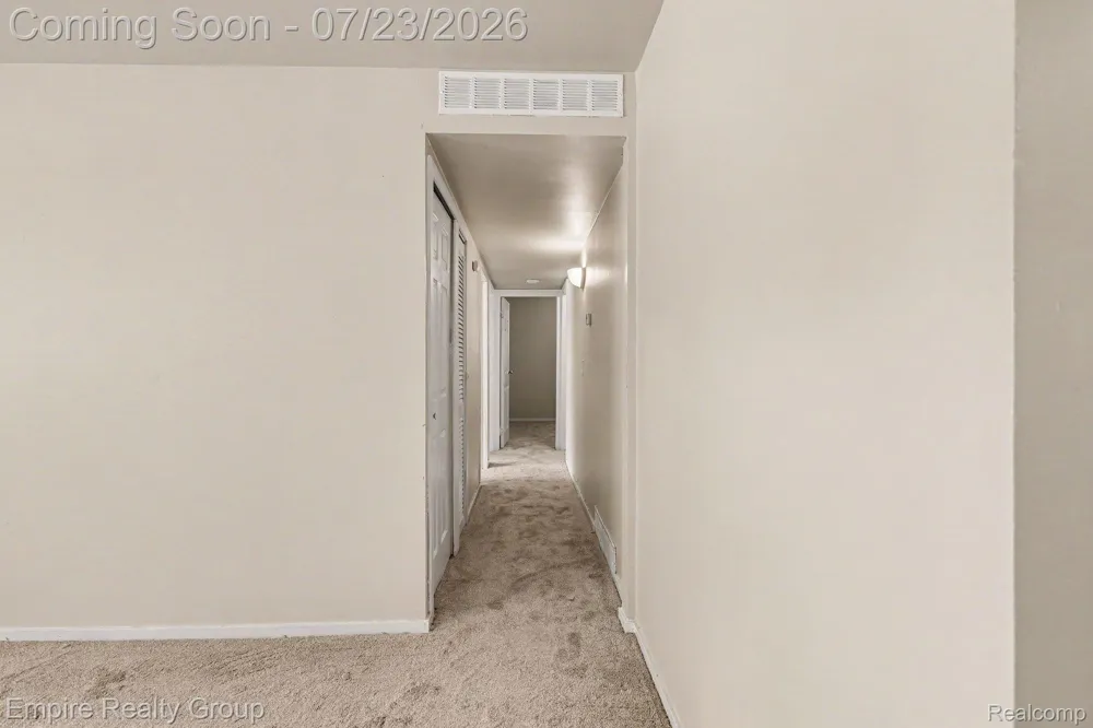 15819 Kerstyn Street Taylor City, MI 48180