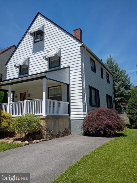 805 BRADDOCK ROAD