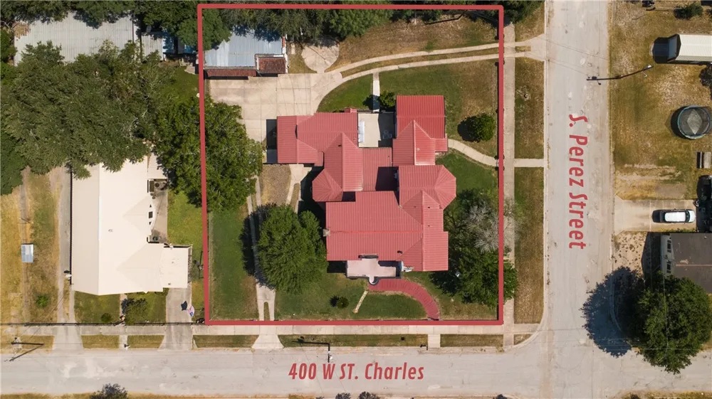 400 W St Charles Avenue San Diego, TX 78384