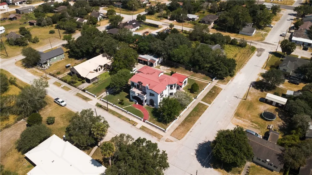 400 W St Charles Avenue San Diego, TX 78384