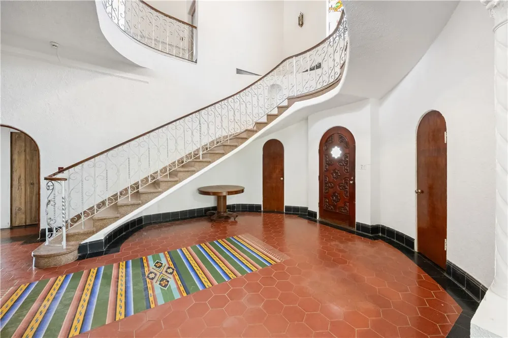 400 W St Charles Avenue San Diego, TX 78384